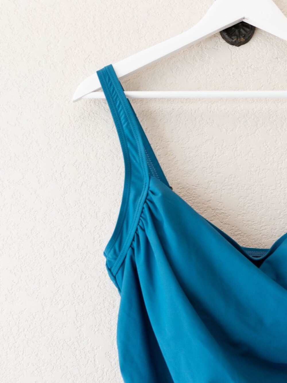 Emerald Bay Womens 12 Teal One Piece Swimsuit Ruched Tummy Control Adjustable - Picture 3 of 12